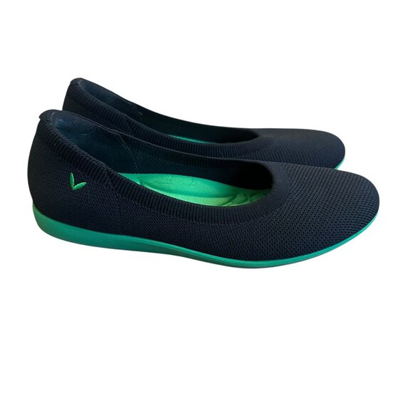 Vivaia Round-Toe Walking Flats Claire Slip-On Comfort Black Size 37 6.5 Women's - Picture 1 of 7